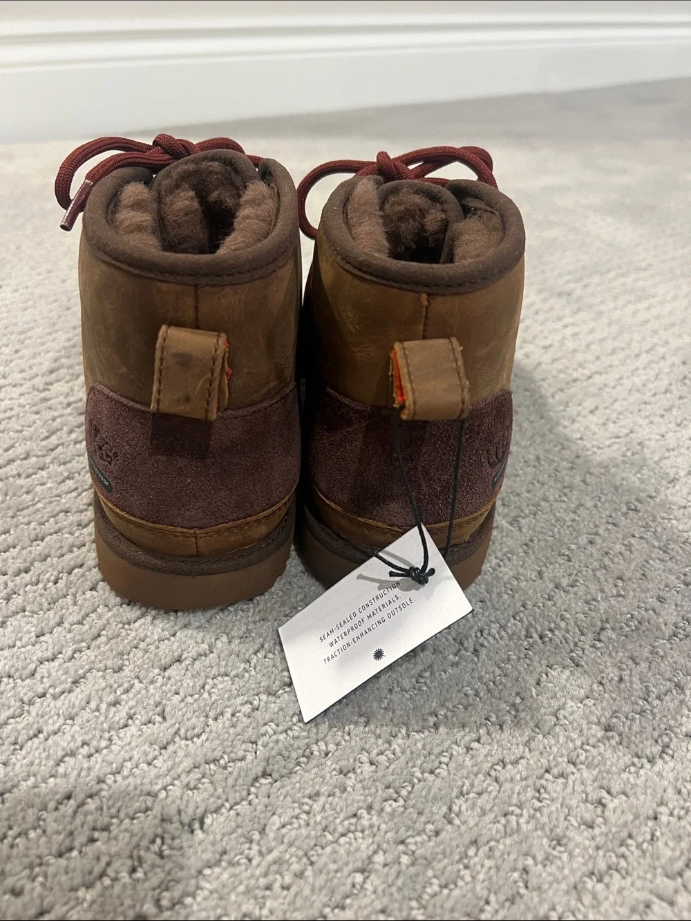 NWT UGG Kids' Neumel II Waterproof Boot Size 5